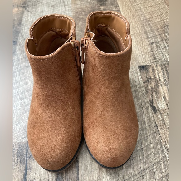 Cat & Jack Booties - Picture 8 of 8